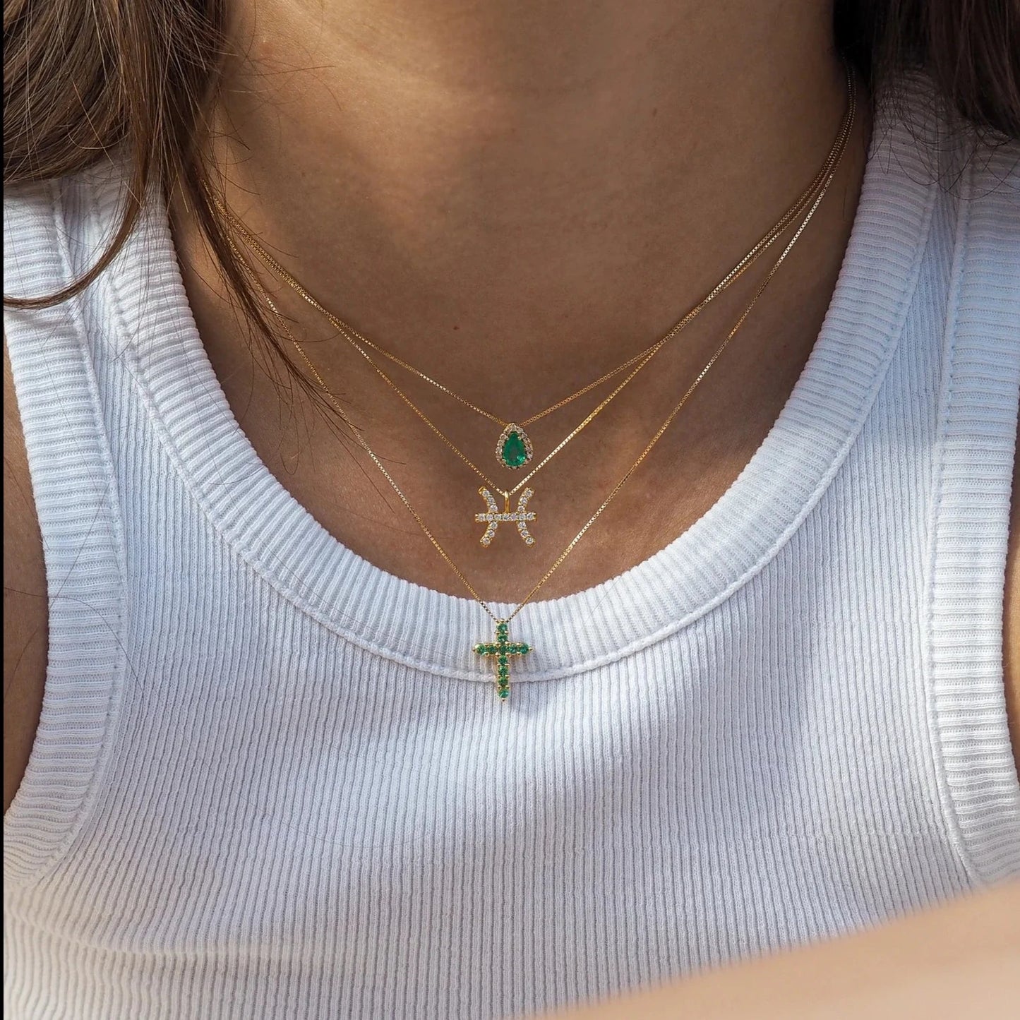 EMERALD DROP - 18k gold and natural emerald