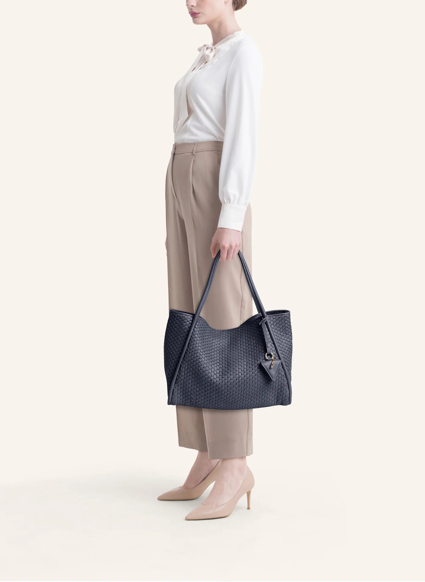 "09" TUBOLAR & PLAIN Woven Leather Tote Bag