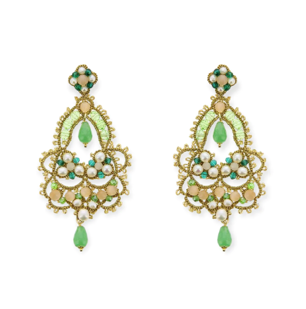 Chiacchierino handmade lace earrings with jade and pearls