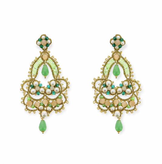 Chiacchierino handmade lace earrings with jade and pearls